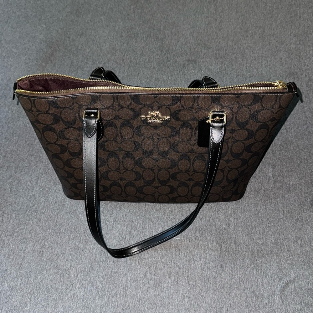 Coach Tote